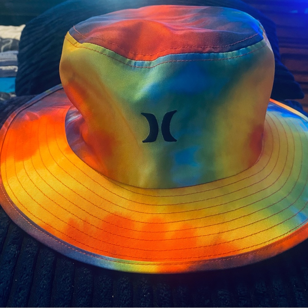 Hurley Colorful Tie-Dye Bucket Hat sz lg/xl unisex